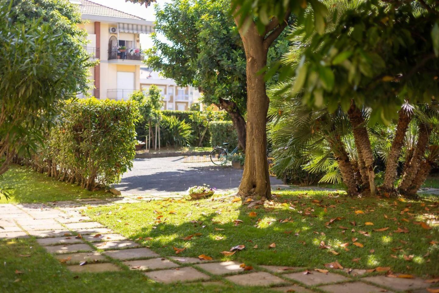 Stiloso Bilocale Terraceparking Diano Marina Ngoại thất bức ảnh